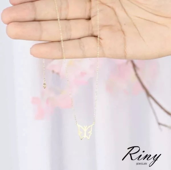 Collier Papillon Gravé – Image 2