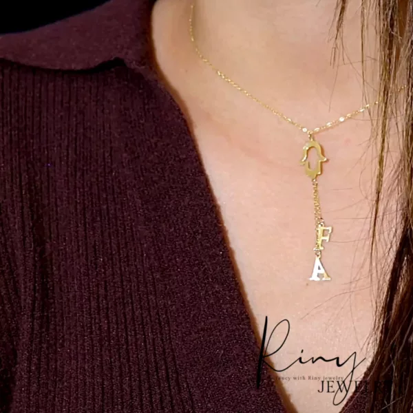 Collier Khmissa Lettres En Or 18K riny.ma